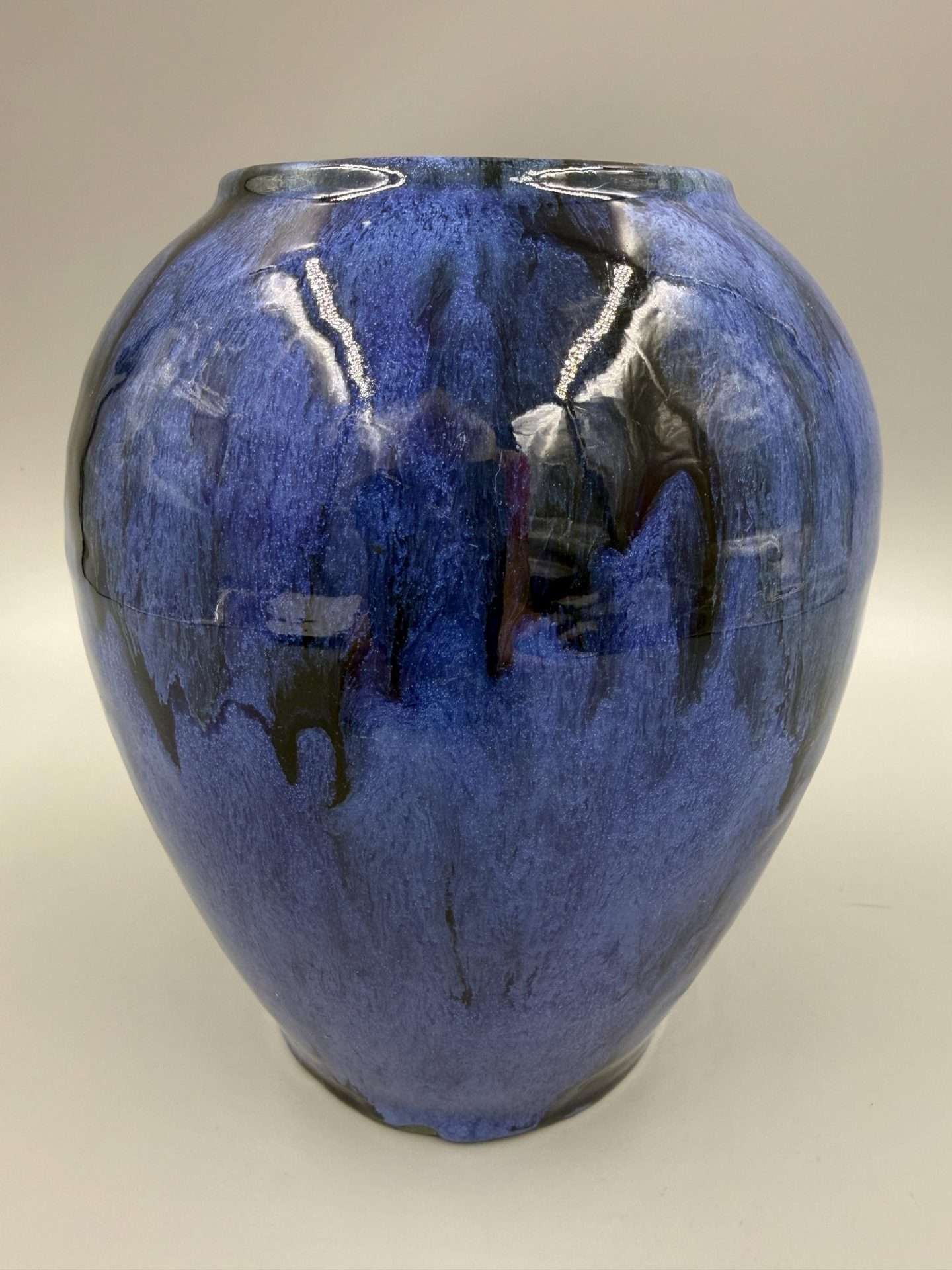 1930s Brush McCoy Blue Onyx Art Pottery Vase Cobalt Drip Glaze Ohio Ceramic Vase - Image 4