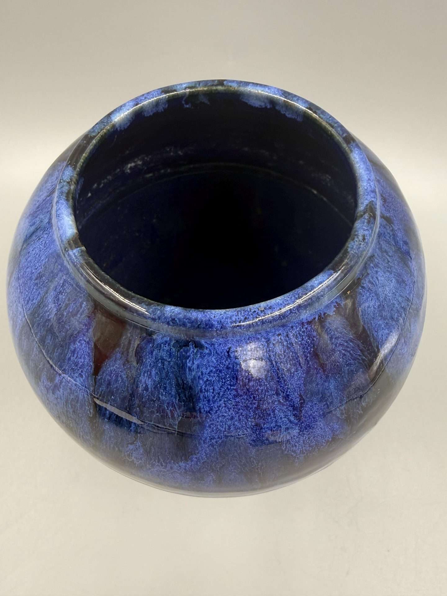 1930s Brush McCoy Blue Onyx Art Pottery Vase Cobalt Drip Glaze Ohio Ceramic Vase - Image 11
